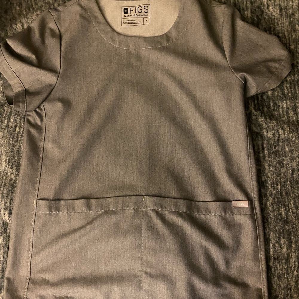 Figs Scrub Top-Small🖤